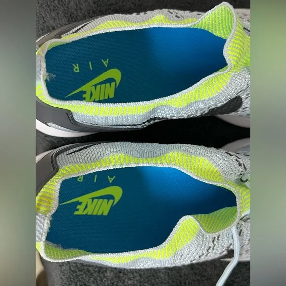 Size 11- Nike Air Zoom Mariah Flyknit Racer Hydrogen Blue NWOB RARE - Picture 8 of 9